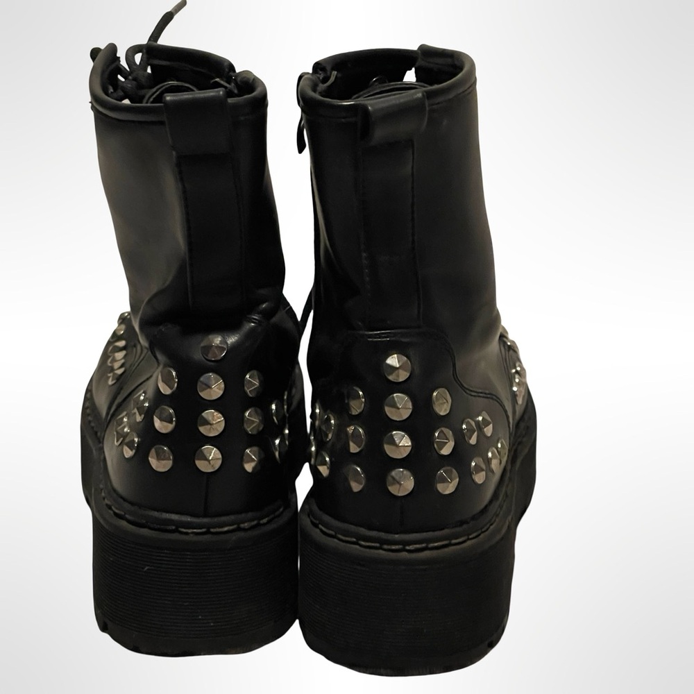 Steve Madden Studded Black Platform Boots size 8 - Picture 4 of 6